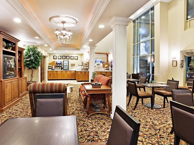 Holiday Inn Express Hotel & Suites Corbin By Ihg Exterior photo